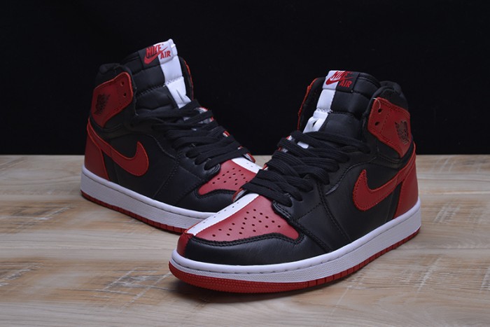 AIR JORDAN 1 RETRO "HOMAGE TO HOME" red 861428-061