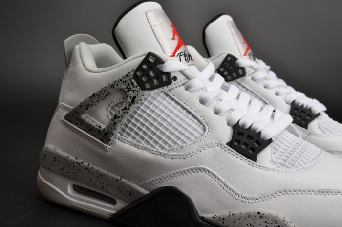 Air Jordan 4 OG “White Cement”  840606-192