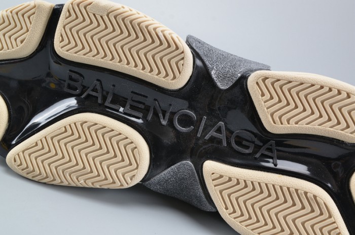 BL 17FW TRIPLE S WASHED SHOF SNEA GREY  MENS AED2900