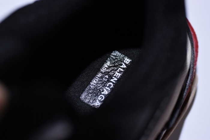 BL TRIPLE S W06E1-1000