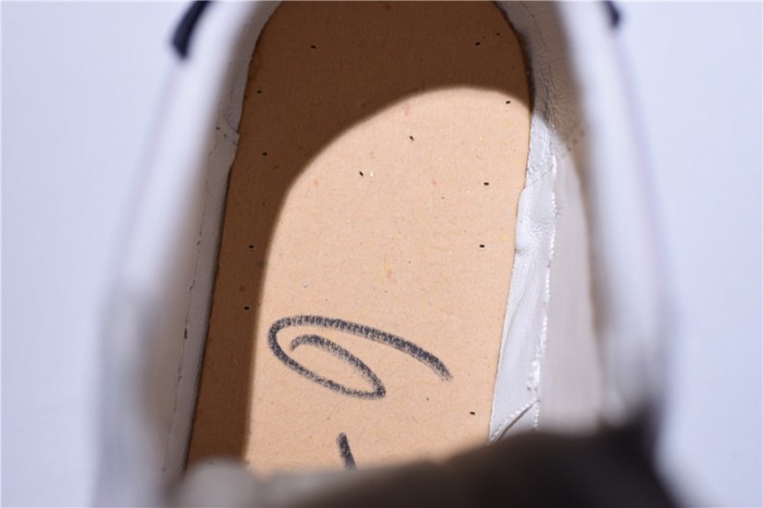 GC ACE EMBROIDERED LOW-TOP SNEAKER WITH LOGO