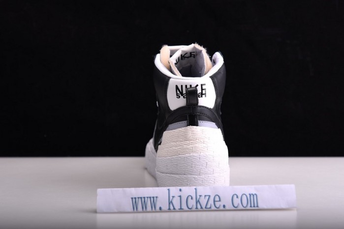 Nike Blazer High sacai white-grey - BV0072-002